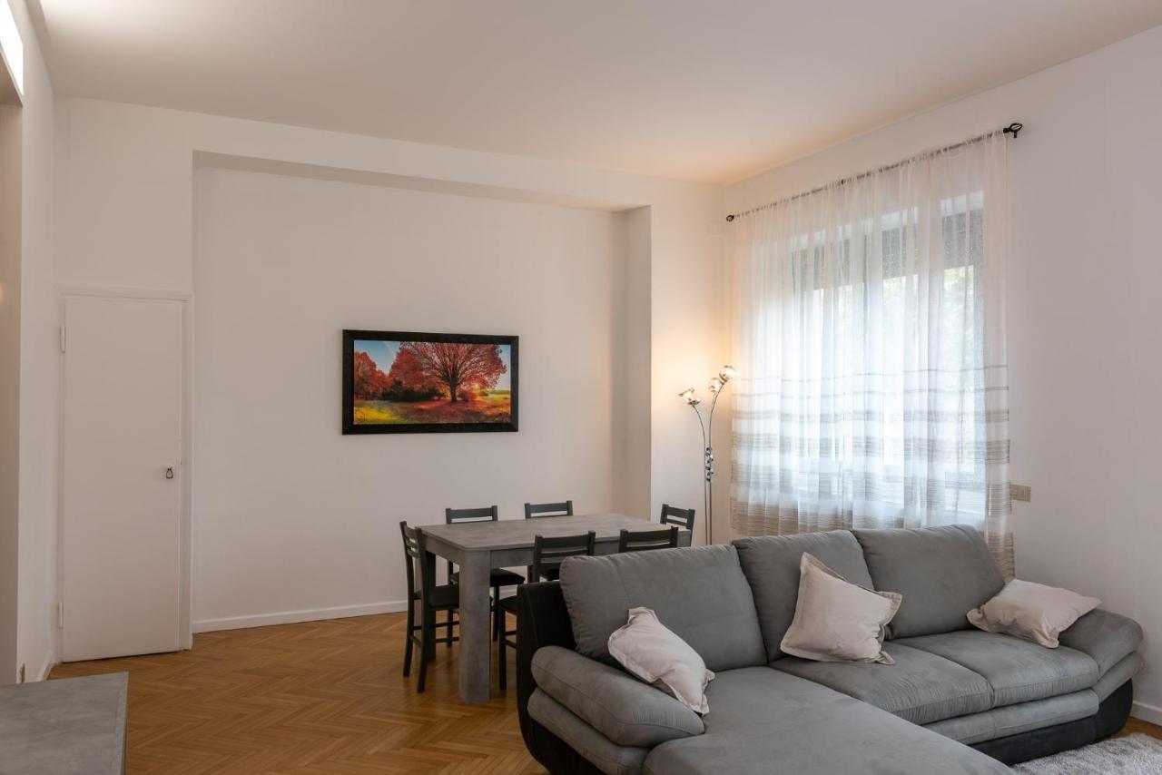Vittoria 1 Apartment Milan Luaran gambar